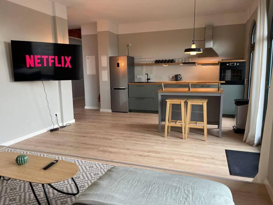 شقة Loft 7 15Min Hbf 2Br Smart Tv Wifi لبسيا المظهر الخارجي الصورة