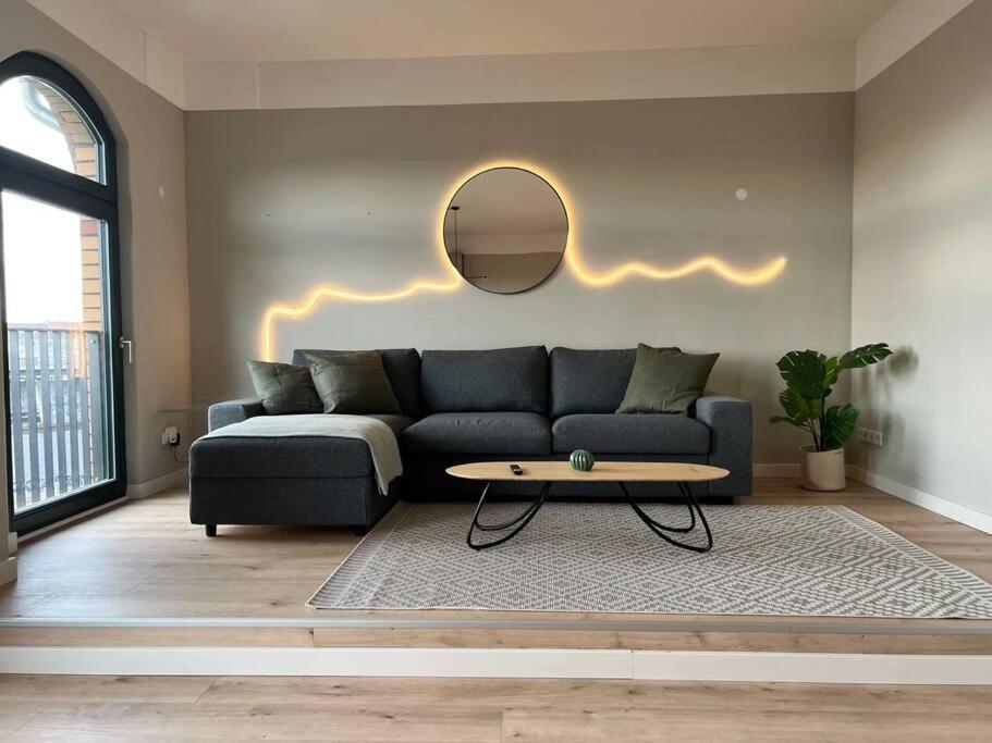 شقة Loft 7 15Min Hbf 2Br Smart Tv Wifi لبسيا المظهر الخارجي الصورة
